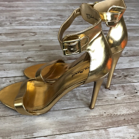 Gold Ankle Strap 4” Heels Size 10 - Picture 4 of 8